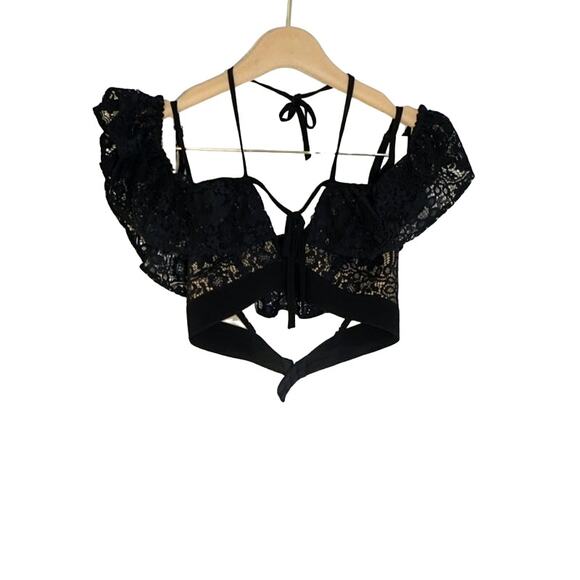 For Love And Lemons Tops - For Love & Lemons - Rosemary Off The Shoulder Crop Top in Lace Black / Size S